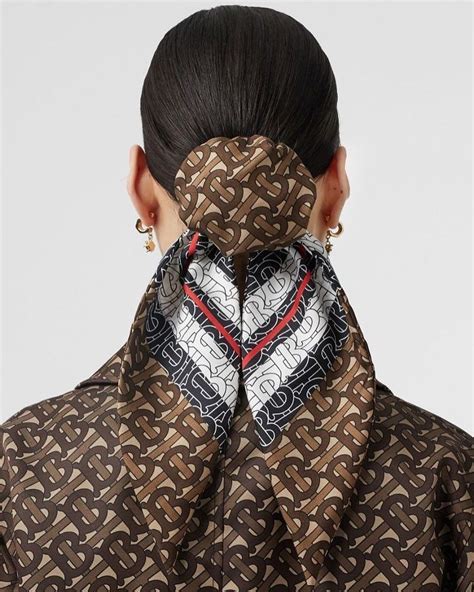 burberry scrunchie scarf